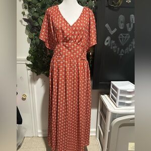 NWT Molly Braken floral maxi dress
